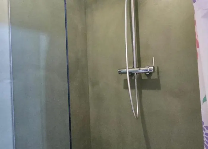 アパート Tirent Apartment-one Bedroom